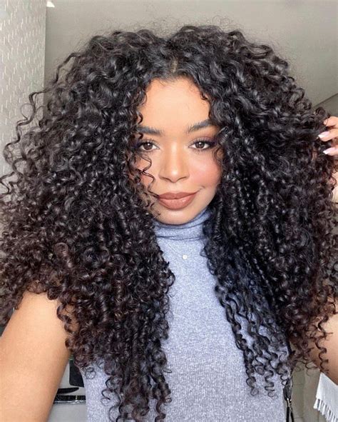 Corte para cabelo cacheado: 33 inspirações e tendências para 2022.